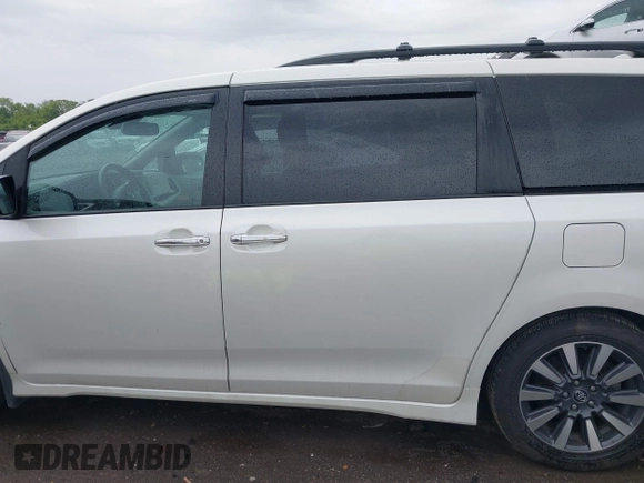 2020 Toyota Sienna XLE with VIN 5TDDZ3DC3LS231666, listed as a IAAI auction lot 42296603 with 49,075 mi miles and . Bid and sale history available at DreamBid. Image 14.