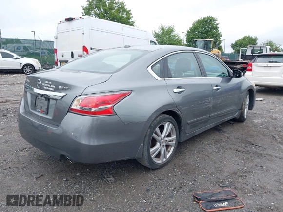 2015 Nissan Altima SL z VIN 1N4BL3AP8FC581581, wystawiony jako IAAI lot #42331651 z przebiegiem 65 846 mil mil oraz . Historia ofert i sprzedaży dostępna na DreamBid. Obrazek 4.