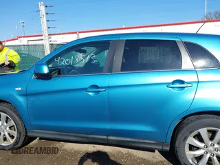 2013 Mitsubishi Outlander Sport SE with VIN 4A4AR4AU5DE007157, listed as a IAAI auction lot 42018513 with 72,902 mi miles. Bid and sale history available at carsss.com. Image 15.