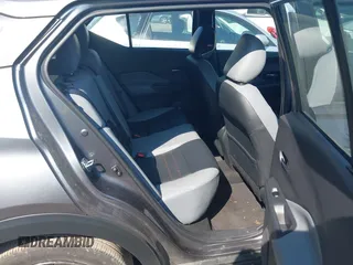 2023 Nissan Kicks SR with VIN 3N1CP5DV7PL575286, listed as a IAAI auction lot 42045803 with 39,732 mi miles and . Bid and sale history available at carsss.com. Image 8.