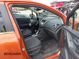 2016 Chevrolet Trax LT z VIN KL7CJPSB3GB642774, wystawiony jako IAAI lot #41800884 z przebiegiem 88 510 mil mil oraz . Historia ofert i sprzedaży dostępna na DreamBid. Obrazek 5.