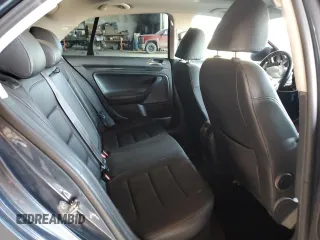 2010 Volkswagen Jetta TDI с VIN 3VWRL7AJ3AM148931, выставлен на аукционе Copart как лот 50616795 с пробегом 147 145 миль миль и Списание • Salvage title. История ставок и продаж доступна на DreamBid. Изображение 11.