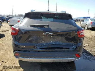2025 Chevrolet Trax LT with VIN KL77LHEP1SC013378, listed as a Copart auction lot 48364915 with 5,076 mi miles and Clean Title. Bid and sale history available at carsss.com. Image 6.