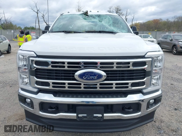 2024 Ford F-250 XL с VIN 1FT7X2BN5RED47418, выставлен на аукционе IAAI как лот 42049571 с пробегом 3 834 миль миль и . История ставок и продаж доступна на DreamBid. Изображение 12.