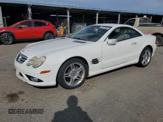 2007 Mercedes-Benz SL 550 z VIN WDBSK71F47F128374, wystawiony jako Copart lot #50834865 z przebiegiem 142 362 mil mil oraz Czysty tytuł • Clean title. Historia ofert i sprzedaży dostępna na DreamBid. Obrazek 1.