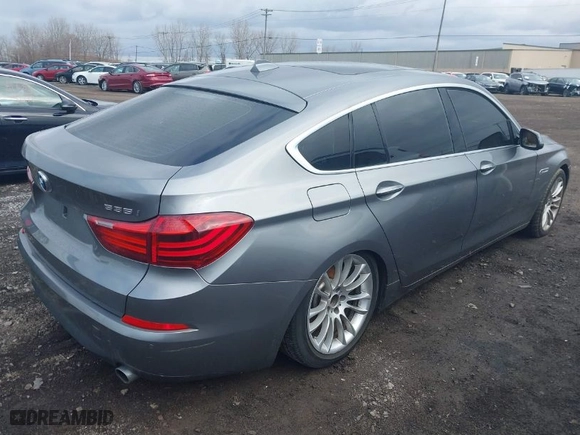 2015 BMW 5 Series Gran Turismo 535i with VIN WBA5M2C50FGH99162, listed as a IAAI auction lot 41875380 with NaN miles. Bid and sale history available at carsss.com. Image 4.