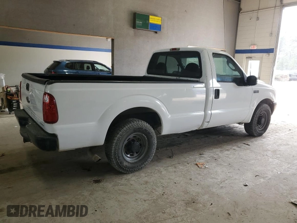 2003 Ford F-250 XL z VIN 3FTNF20L43MB35476, wystawiony jako Copart lot #47252475 z przebiegiem 434 412 mil mil oraz Czysty tytuł • Clean title. Historia ofert i sprzedaży dostępna na DreamBid. Obrazek 3.