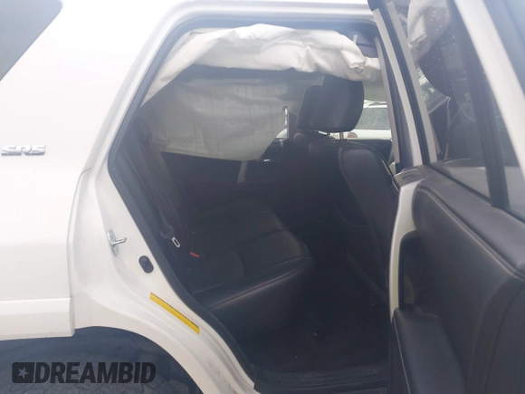2018 Toyota 4Runner SR5 with VIN JTEBU5JR1J5605748, listed as a IAAI auction lot 41861352 with 49,323 mi miles and . Bid and sale history available at DreamBid. Image 8.