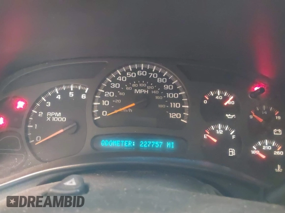 2004 Chevrolet Silverado 1500 with VIN 1GCEK19T14E265358, listed as a IAAI auction lot 41480044 with 227,757 mi miles and . Bid and sale history available at DreamBid. Image 7.