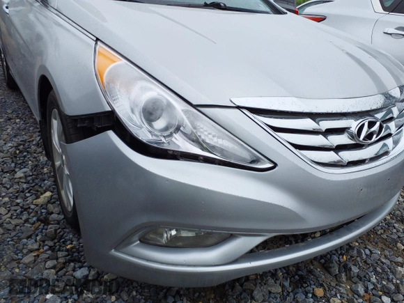 2013 Hyundai Sonata Limited with VIN 5NPEC4AC0DH732425, listed as a IAAI auction lot 42030047 with 109,241 mi miles and . Bid and sale history available at DreamBid. Image 16.