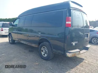 2005 Chevrolet City Express Cargo z VIN 1GNHG39U651162990, wystawiony jako IAAI lot #42439158 z przebiegiem 56 134 mil mil oraz . Historia ofert i sprzedaży dostępna na DreamBid. Obrazek 3.