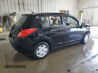 2007 Nissan Versa S z VIN 3N1BC13E47L404125, wystawiony jako Copart lot #57893205 z przebiegiem Nie podano mil oraz Szkoda całkowita • Salvage title. Historia ofert i sprzedaży dostępna na DreamBid. Obrazek 3.