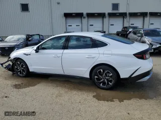 2025 Hyundai Sonata SEL with VIN KMHL64JA0SA462061, listed as a Copart auction lot 51176875 with 13,448 mi miles and Clean Title. Bid and sale history available at carsss.com. Image 2.