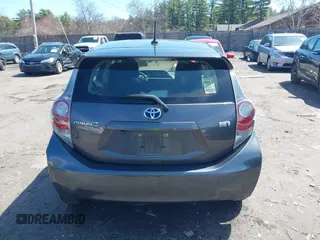 2014 Toyota Prius One z VIN JTDKDTB32E1070932, wystawiony jako IAAI lot #41950966 z przebiegiem 93 952 mil mil oraz . Historia ofert i sprzedaży dostępna na DreamBid. Obrazek 16.