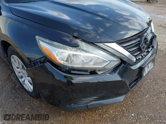 2017 Nissan Altima 2.5 SV with VIN 1N4AL3AP2HC177593, listed as a IAAI auction lot 41918149 with 173,257 mi miles. Bid and sale history available at carsss.com. Image 6.