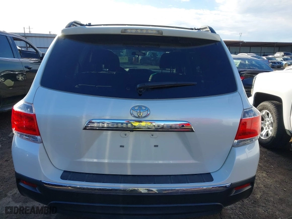 2013 Toyota Highlander with VIN 5TDZK3EH7DS127199, listed as a IAAI auction lot 41659716 with 169,873 mi miles. Bid and sale history available at carsss.com. Image 16.