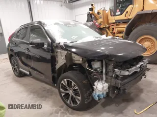 2018 Mitsubishi Eclipse Cross SE z VIN JA4AT5AA8JZ068425, wystawiony jako IAAI lot #41333765 z przebiegiem 64 000 mil mil oraz . Historia ofert i sprzedaży dostępna na DreamBid. Obrazek 1.
