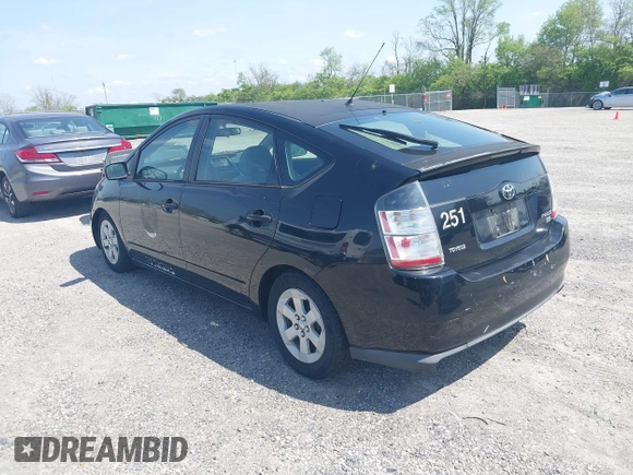 2005 Toyota Prius with VIN JTDKB22U253065002, listed as a IAAI auction lot 42166622 with 156,579 mi miles. Bid and sale history available at carsss.com. Image 3.