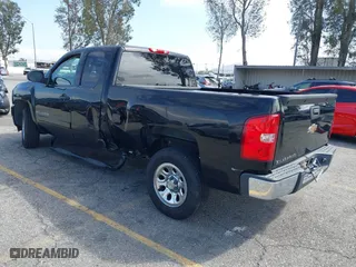 2007 Chevrolet Silverado 1500 Work Truck with VIN 1GCEC19C57Z567861, listed as a IAAI auction lot 41817302 with 134,250 mi miles. Bid and sale history available at carsss.com. Image 3.