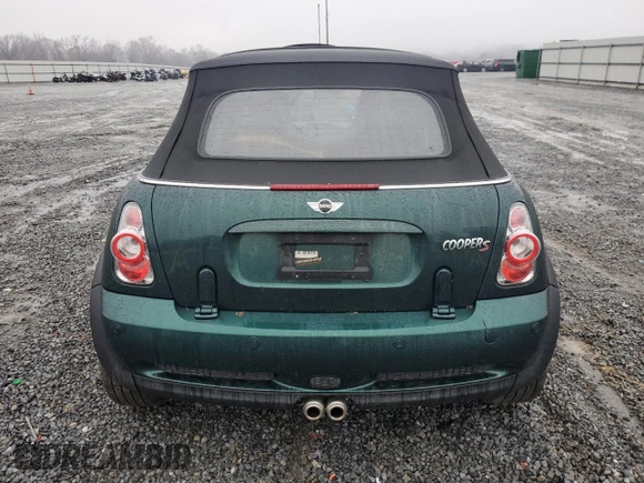 2008 MINI Convertible S z VIN WMWRH33518TU81148, wystawiony jako Copart lot #82677354 z przebiegiem 91 539 mil mil oraz Szkoda całkowita • Salvage title. Historia ofert i sprzedaży dostępna na DreamBid. Obrazek 6.