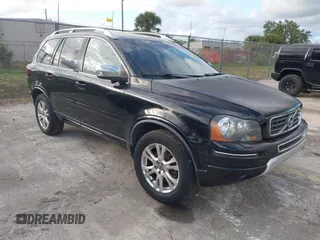 2014 Volvo XC90 with VIN YV4952CY3E1685910, listed as a IAAI auction lot 41195149 with 161,674 mi miles. Bid and sale history available at carsss.com. Image 1.