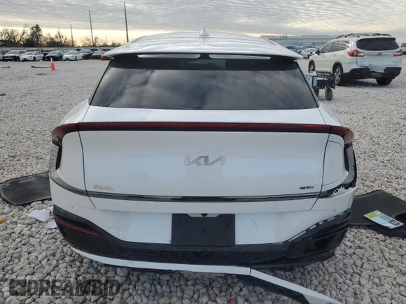 2024 Kia EV6 GT-Line with VIN KNDC44LA5R5162249, listed as a Copart auction lot 41333045 with 8,400 mi miles and Salvage Title. Bid and sale history available at carsss.com. Image 6.