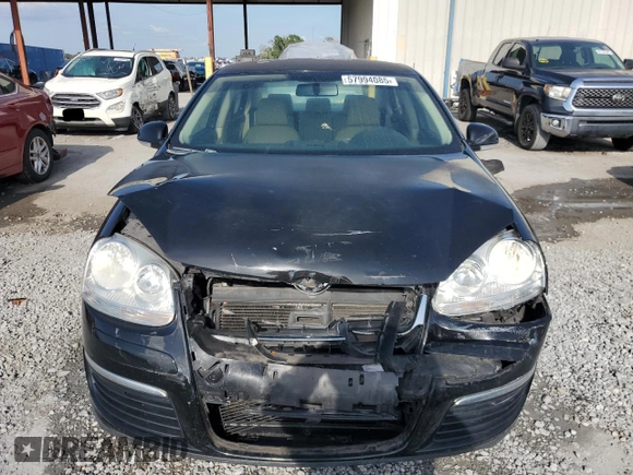 2010 Volkswagen Jetta Limited Edition z VIN 3VWAX7AJ7AM157665, wystawiony jako Copart lot #57994085 z przebiegiem 115 108 mil mil oraz Szkoda całkowita • Salvage title. Historia ofert i sprzedaży dostępna na DreamBid. Obrazek 5.