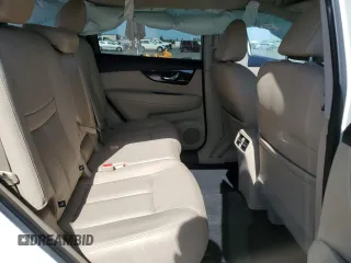 2017 Nissan Rogue SL z VIN 5N1AT2MT9HC848475, wystawiony jako Copart lot #57272765 z przebiegiem 81 296 mil mil oraz Szkoda całkowita • Salvage title. Historia ofert i sprzedaży dostępna na DreamBid. Obrazek 11.