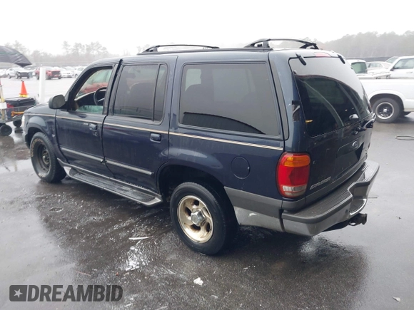 2000 Ford Explorer XLT with VIN 1FMZU63P8YUB81789, listed as a IAAI auction lot 41518021 with 243,748 mi miles and . Bid and sale history available at DreamBid. Image 3.
