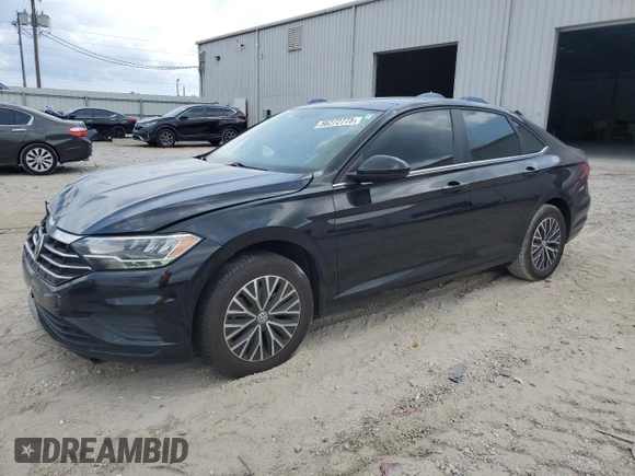 2020 Volkswagen Jetta S z VIN 3VWCB7BU5LM057812, wystawiony jako Copart lot #56272775 z przebiegiem 53 039 mil mil oraz Nie do naprawy • Non repairable. Historia ofert i sprzedaży dostępna na DreamBid. Obrazek 1.