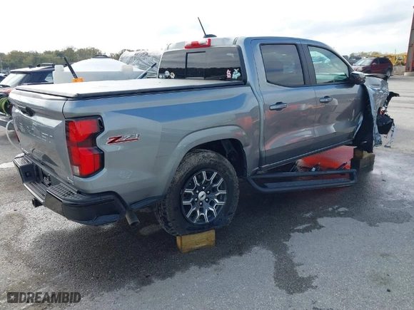 2023 Chevrolet Colorado 4WD Z71 with VIN 1GCPTDEK6P1137701, listed as a IAAI auction lot 40774940 with 10,818 mi miles. Bid and sale history available at carsss.com. Image 4.