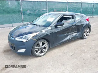 2013 Hyundai Veloster w/Black Int с VIN KMHTC6AD5DU084996, выставлен на аукционе IAAI как лот 42279292 с пробегом 179 460 миль миль и . История ставок и продаж доступна на DreamBid. Изображение 17.