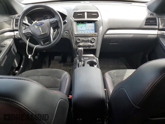 2018 Ford Explorer XLT z VIN 1FM5K8DH8JGB55978, wystawiony jako Copart lot #55089785 z przebiegiem 39 247 mil mil oraz Szkoda całkowita • Salvage title. Historia ofert i sprzedaży dostępna na DreamBid. Obrazek 8.