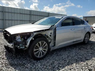2017 Kia K900 Premium with VIN KNALT4D34H6035615, listed as a Copart auction lot 61238675 with 32,358 mi miles and Salvage title. Bid and sale history available at DreamBid. Image 1.