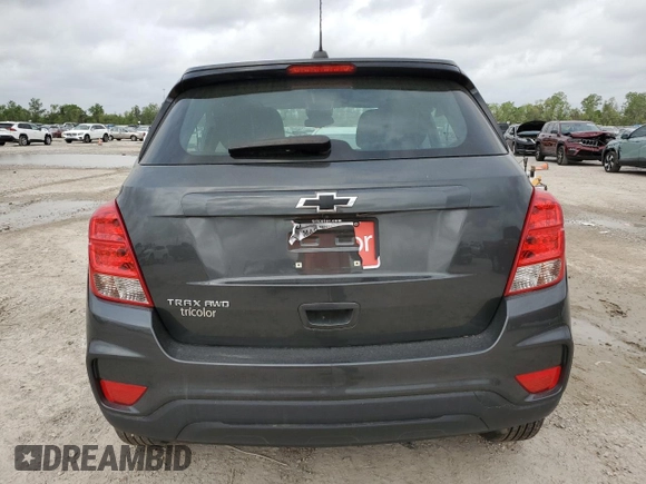 2020 Chevrolet Trax LS z VIN 3GNCJNSB2LL128342, wystawiony jako Copart lot #51242865 z przebiegiem 52 541 mil mil oraz Czysty tytuł • Clean title. Historia ofert i sprzedaży dostępna na DreamBid. Obrazek 6.