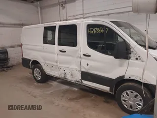 2018 Ford Transit с VIN 1FTYR1ZM6JKA46796, выставлен на аукционе IAAI как лот 42178567 с пробегом 61 821 миль миль и . История ставок и продаж доступна на DreamBid. Изображение 6.