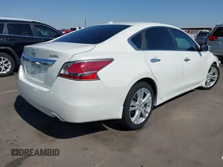 2014 Nissan Altima SL z VIN 1N4BL3AP9EC173704, wystawiony jako IAAI lot #42300470 z przebiegiem 139 036 mil mil oraz . Historia ofert i sprzedaży dostępna na DreamBid. Obrazek 4.