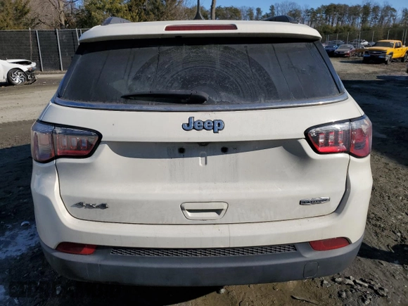 2019 Jeep Compass Latitude с VIN 3C4NJDBB4KT690639, выставлен на аукционе Copart как лот 42212075 с пробегом 77 258 миль миль и Чистый • Clean title. История ставок и продаж доступна на DreamBid. Изображение 6.