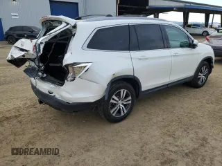 2017 Honda Pilot EX with VIN 5FNYF6H38HB031383, listed as a Copart auction lot 45213375 with 91,290 mi miles and Salvage Title. Bid and sale history available at DreamBid. Image 3.