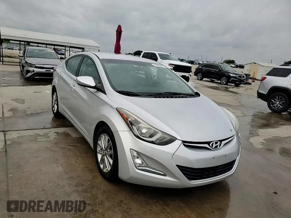 2015 Hyundai Elantra SE z VIN 5NPDH4AE0FH616577, wystawiony jako Copart lot #53260665 z przebiegiem 109 531 mil mil oraz Czysty tytuł • Clean title. Historia ofert i sprzedaży dostępna na DreamBid. Obrazek 13.