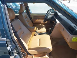 1995 Volvo 900 с VIN YV1JS8313S1197383, выставлен на аукционе IAAI как лот 41877807 с пробегом 140 298 миль миль и . История ставок и продаж доступна на DreamBid. Изображение 5.