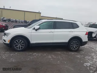 2020 Volkswagen Tiguan SE with VIN 3VV2B7AX2LM086681, listed as a IAAI auction lot 41522520 with 47,862 mi miles. Bid and sale history available at carsss.com. Image 14.