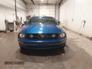 2007 Ford Mustang Deluxe with VIN 1ZVFT80N575320680, listed as a IAAI auction lot 41373758 with 109,588 mi miles and . Bid and sale history available at DreamBid. Image 12.