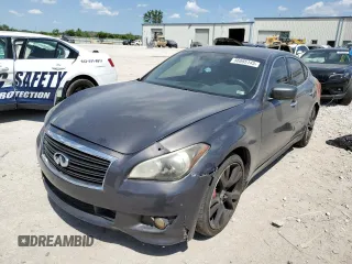 2012 Infiniti M z VIN JN1BY1AP8CM335333, wystawiony jako Copart lot #56885145 z przebiegiem 190 552 mil mil oraz Szkoda całkowita • Salvage title. Historia ofert i sprzedaży dostępna na DreamBid. Obrazek 1.