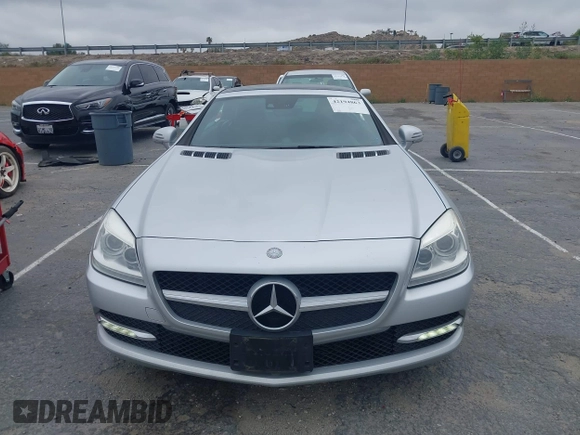 2016 Mercedes-Benz SLK 300 z VIN WDDPK3JA6GF120786, wystawiony jako IAAI lot #42194863 z przebiegiem 114 125 mil mil oraz . Historia ofert i sprzedaży dostępna na DreamBid. Obrazek 12.