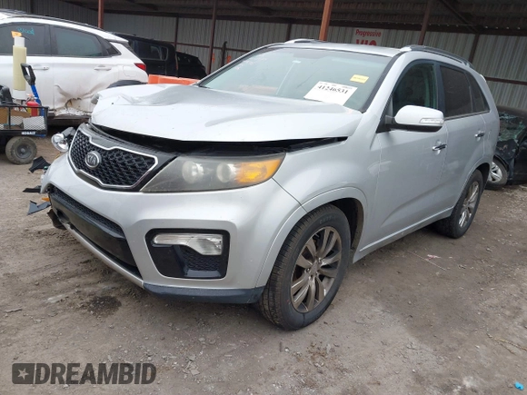 2011 Kia Sorento SX with VIN 5XYKW4A26BG098494, listed as a IAAI auction lot 41246531 with 200,901 mi miles. Bid and sale history available at carsss.com. Image 18.