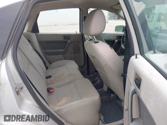 2008 Ford Focus S with VIN 1FAHP34N68W296159, listed as a IAAI auction lot 41913547 with 158,955 mi miles. Bid and sale history available at carsss.com. Image 8.