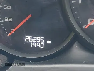 2020 Porsche Macan z VIN WP1AA2A55LLB10888, wystawiony jako IAAI lot #40971770 z przebiegiem 26 295 mil mil oraz . Historia ofert i sprzedaży dostępna na DreamBid. Obrazek 15.