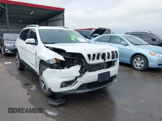 2020 Jeep Cherokee Limited z VIN 1C4PJMDX4LD603024, wystawiony jako IAAI lot #42532183 z przebiegiem 41 541 mil mil oraz . Historia ofert i sprzedaży dostępna na DreamBid. Obrazek 6.