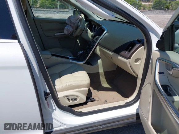 2013 Volvo XC60 3.2L с VIN YV4952DL3D2378376, выставлен на аукционе IAAI как лот 42037112 с пробегом 83 339 миль миль и . История ставок и продаж доступна на DreamBid. Изображение 5.